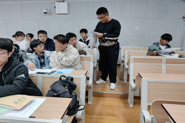 志愿者讲解月刊.jpg