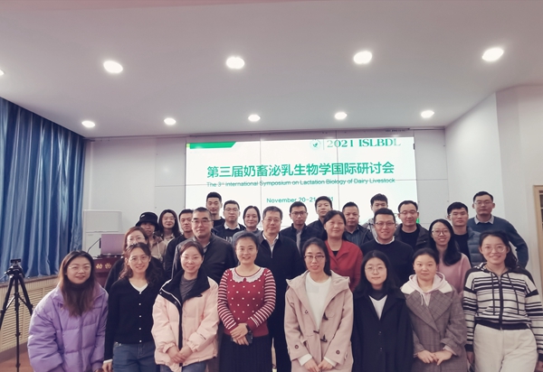 18697d77a08f400fbcb92ea64b1b9de9.jpg 合照_副本.jpg